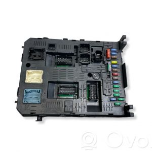 Citroen C4 Grand Picasso Блок предохранителей